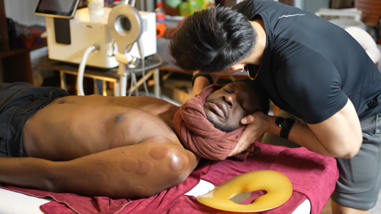 ASMR: This Super Strong Massage & Chiro Style Cracking Changed How I’ll Judge Future Massages