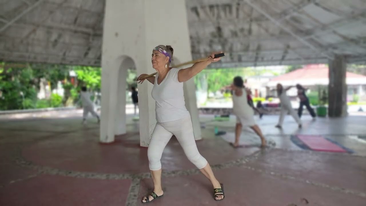 Posturas de #baston #elasticidad #columnavertebral #yoga#yogamusic#yogapractice #yogalife