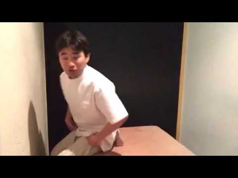 小殿筋ストレッチ　その足の痛みは小殿筋が原因かもしれません。